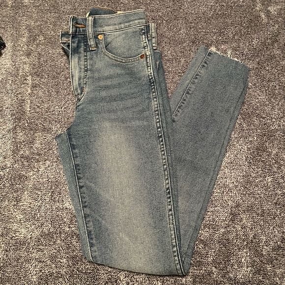 Madewell Skinny Jeans in Ainsworth Wash: Raw-Hem Edition - Picture 5 of 7